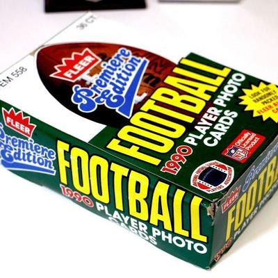 1990 FLEER Football NFL Player Photo Cards Factory Complete Wax Packs Box D-006