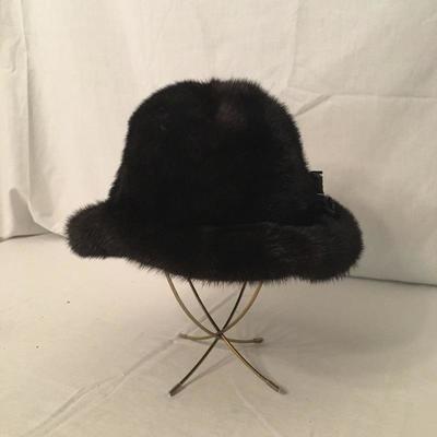 Lot 10 - Fur Coat & Hat