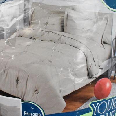 Bedding Set by Your Zone: Gray, Full Size, 7 Pieces - New