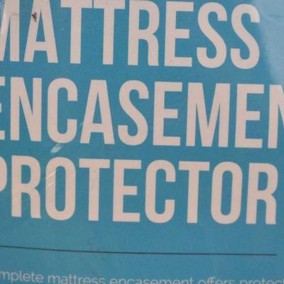 Lucid Mattress Encasement Protector, Queen Size - New
