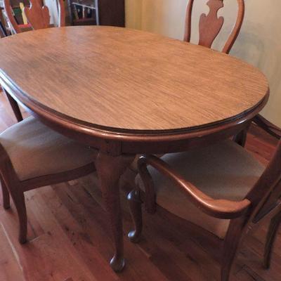 Thomasville Table and Chairs