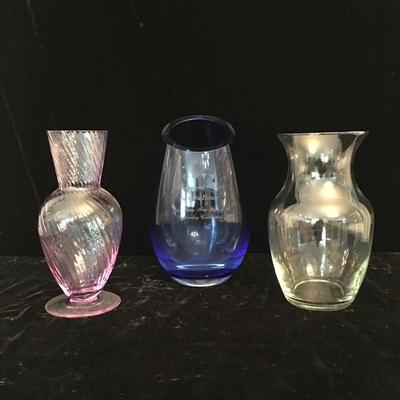 Lot 71 - Vases