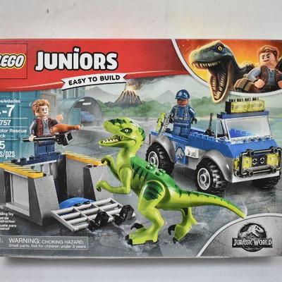 Lego Juniors Jurassic World Raptor Rescue Truck #10757. 85 Pcs, Ages 4-7 - New
