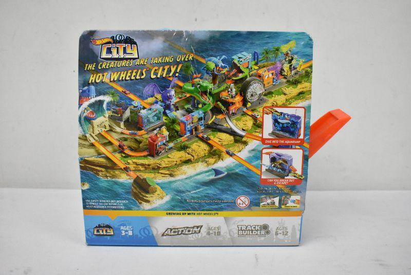 Hot wheels cheap city aquarium