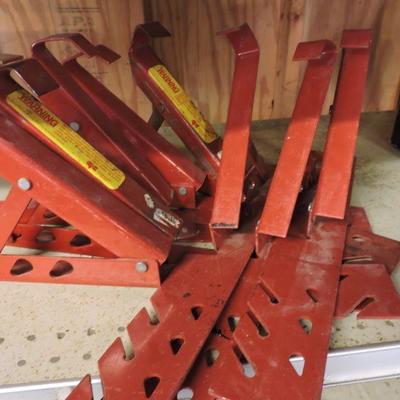 Qual Craft 2500 Adjustable Roofing Brackets