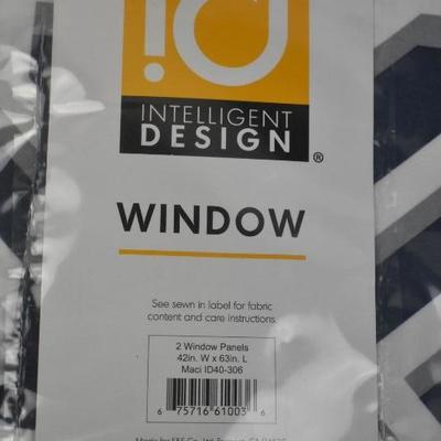 Intelligent Design 4 Window Panels (2 Sets of 2: 42