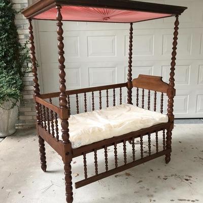 Victorian Rope Tester Baby Bed