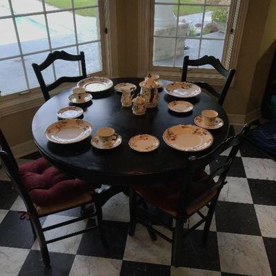 Kitchen Table & 4 Chairs