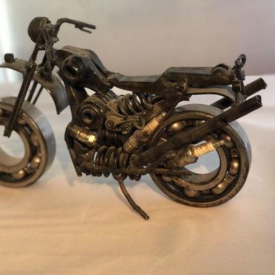 Vrooom!  Fun Metal Motorcyle!