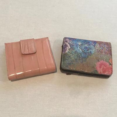 Lot 106 - Wallets and Jewelry Travel Cases