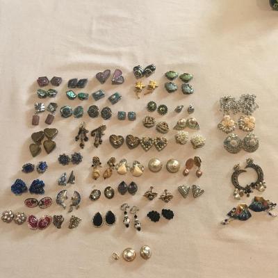 Lot 110 - 50 Pairs of Earrings