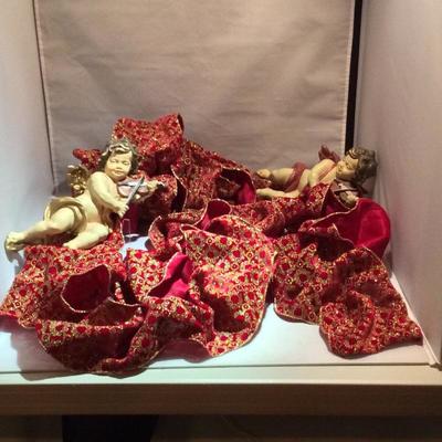 Christmas Swags, Wreaths, & Ribbon