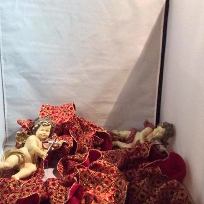 Christmas Swags, Wreaths, & Ribbon