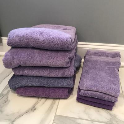 Lot 119 - Bath Towels and Blankets