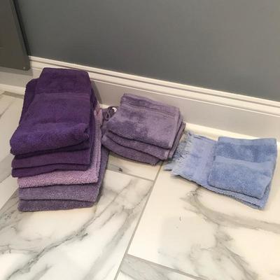 Lot 119 - Bath Towels and Blankets