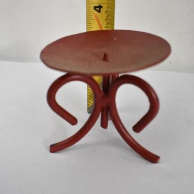 2 Piece Red Metal Candle Holder Decor