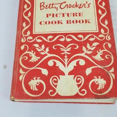 Vintage Betty Crocker's Picture Cook Book