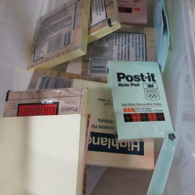 Lot 141 - Office Supplies - Paper - Post Its 