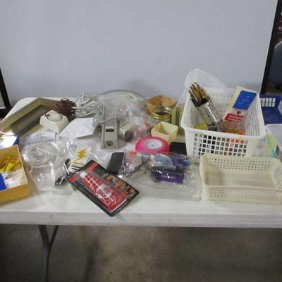 Lot 143 - Various Office Supplies And Stuff