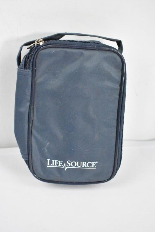 Lifesource Digital Blood Pressure Monitor Model UA767 with Case Works Lifesource Digital Blood Pressure Monitor Model UA767 with Case Works