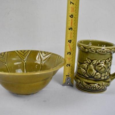 4 Piece Vintage Dishes: 2 Yellow (Pitcher & Cup) 2 Green (Bowl & Mug)
