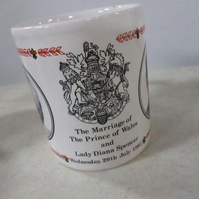 Lot 151 - Box Lot Of Home Decor Items - Princess Diana Mug