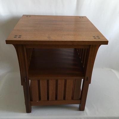 Lot 43 - Contemporary Arts & Crafts End Table