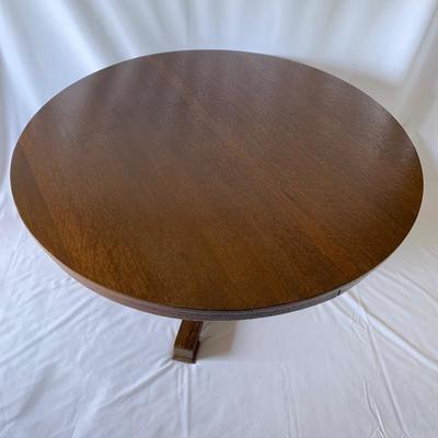 Lot 44 - Arts & Crafts Dining Table