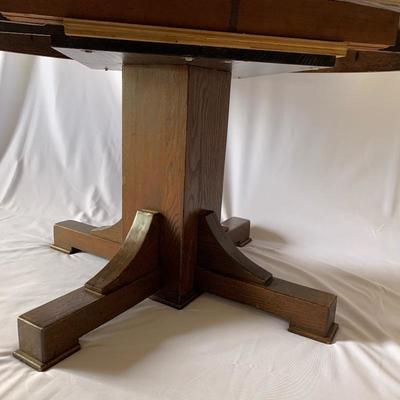 Lot 44 - Arts & Crafts Dining Table