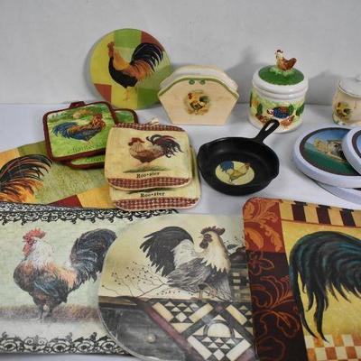 24 Piece Kitchen Rooster & Chicken Items: Placemats, Hot pads, Pan, etc