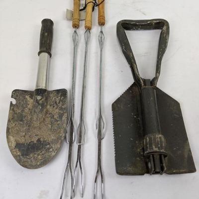 5 Piece Camp Lot - 2 Small Shovels & 3 Roasting Sticks