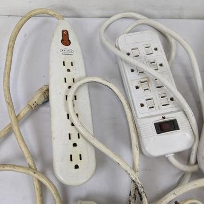 6 Piece Electrical Lot - 3 Extension Cords & 3 Power Strips