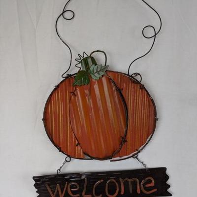 Metal Pumpkin Welcome Sign