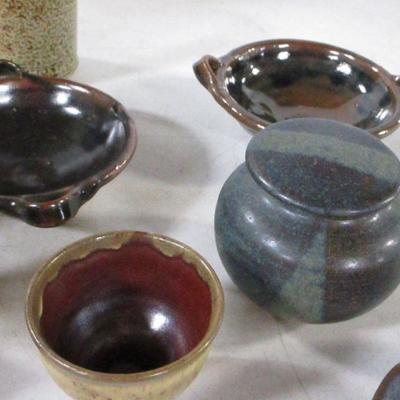 Lot 187 - Decorative Ceramic Pottery Items