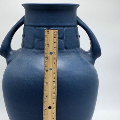 Lot 128- 1916 Rookwood Vase