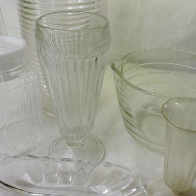 Vintage Glassware Lot 1