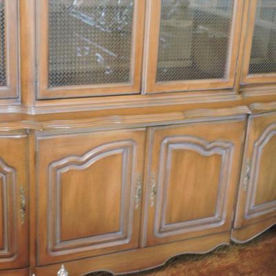 Cabinet and Hutch