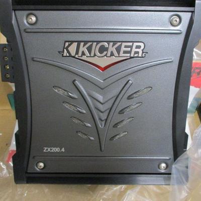 Lot 5 - ZX200.5 Kicker - 4 Channel Amplifier