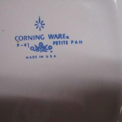 Lot 95 - Corning Ware Dishes & Handle
