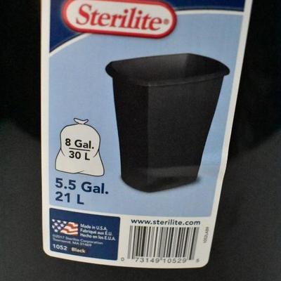 2 pc Sterilite Garbage Cans, no lids. 5.5 gallons each - New