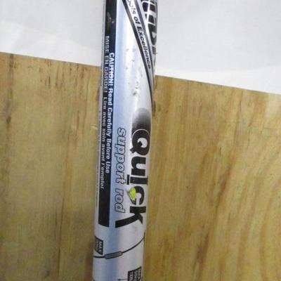 Lot 195 - Quick Support Rod 1 0f 2 