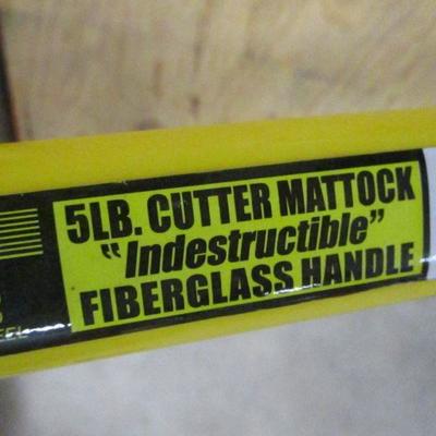 Lot 197 - 5 LB Cutter Mattock Fiberglass Handle