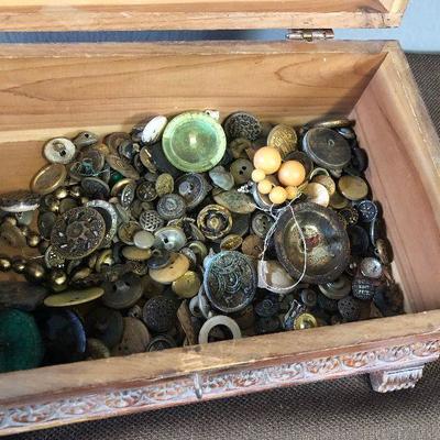 Lot#151 Cedar Jewelry Box with Buttons jewelry