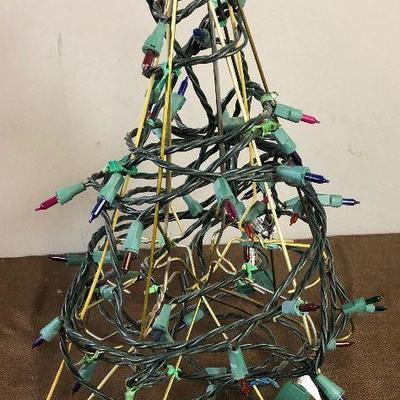 Lot#181 Hanger/ wire Christmas Tree with lights