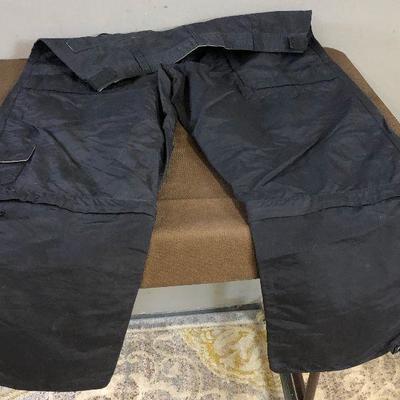 Lot#224 UTILITY  pants - with zip off legs