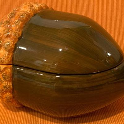 Acorn Decorative or Serving Piece for Thanksgiving About 10" x 7" x 6"  + Cheese Knife+ Plastic Acorns - New