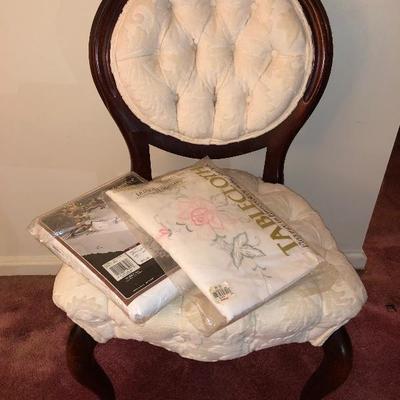 Lot 24 - Upholstered Vintage Wood Framed Chair & Table Clothes - New