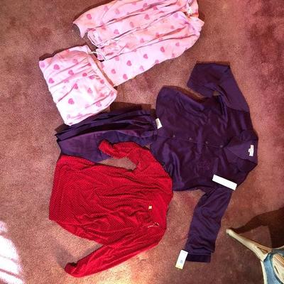 Lot26 - Robe, PJ's, Ladies Shirts, Girdles, Mostly New Clothes - Size M, 1X