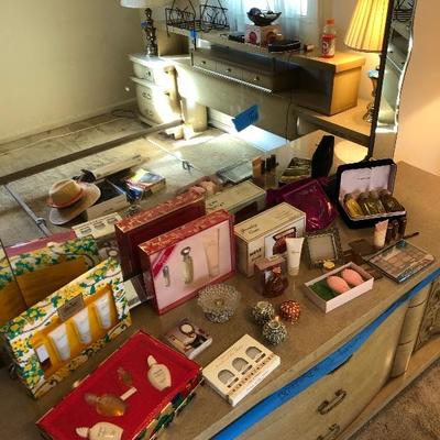 Lot 52 - Perfume - Estee Lauder - Giorgio - Amaris - Lauren, etc, Victoria Secret, Avon, Make-up, Candles, Body Wash, Jewelry Box, Ring Box