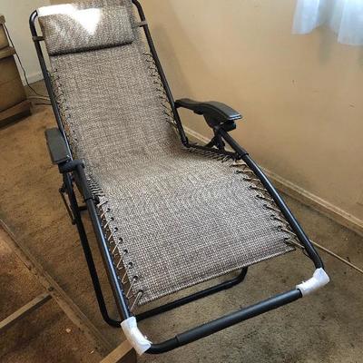 Lot - 55 Outdoor Recliner Chair (ergonomic) - Brand New!